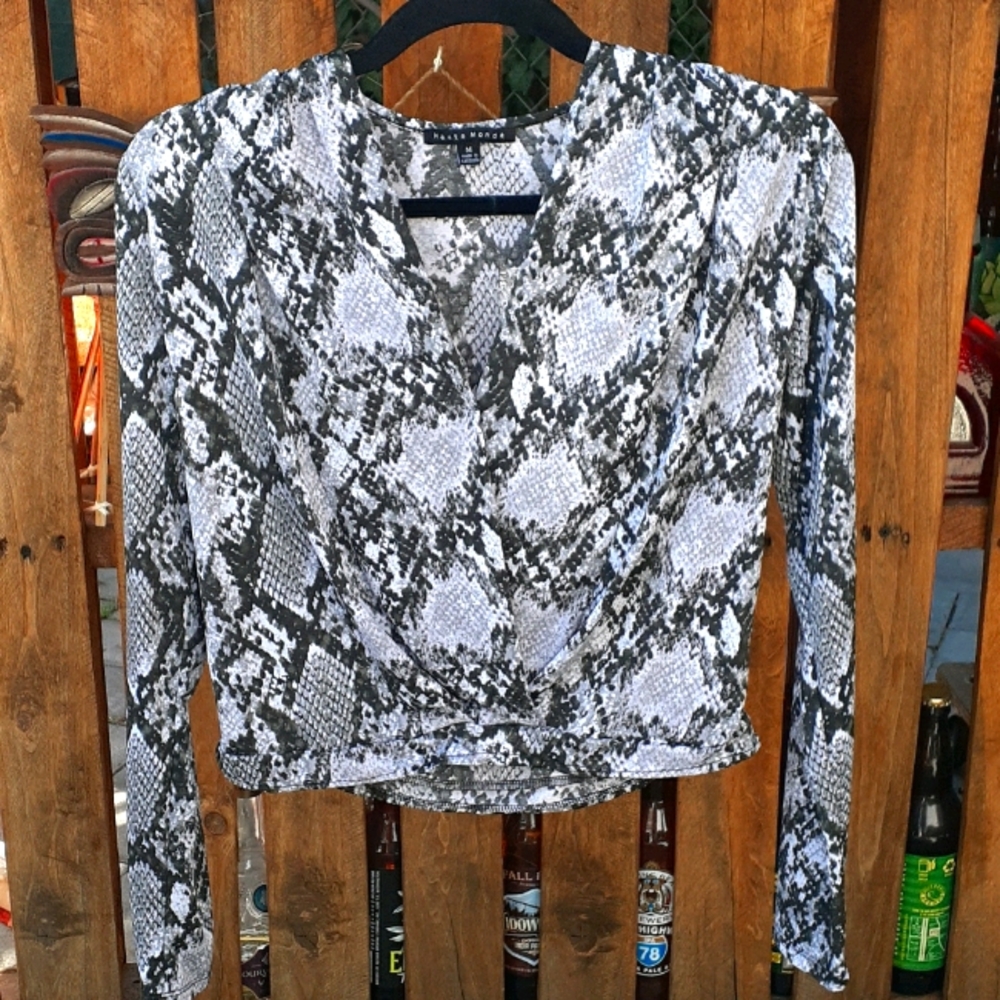 Haute Monde Womens blouse size Medium